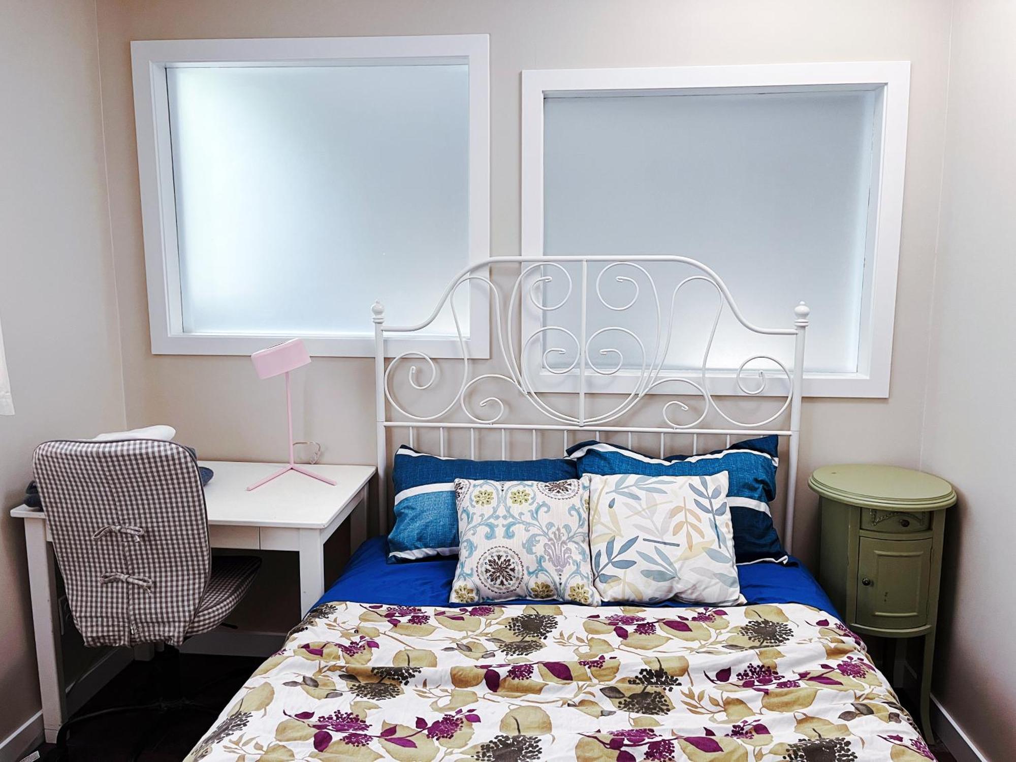 Calgary-Banff House Close Lrt&Dt&Free Parking Apartment Luaran gambar